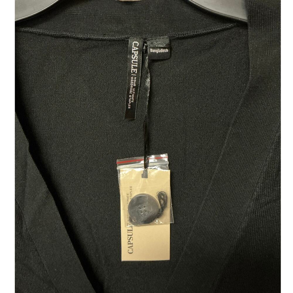 Capsule Women’s Long V-Neck Button-Up Cardigan Size 16/18 - Picture 3 of 9